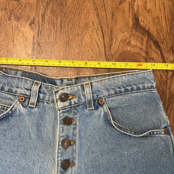 Vintage, VTG, 950 Levi’s Jean Shorts. 7 JR. Paper Tag. Made In USA. 100% cotton. - Picture 12 of 14